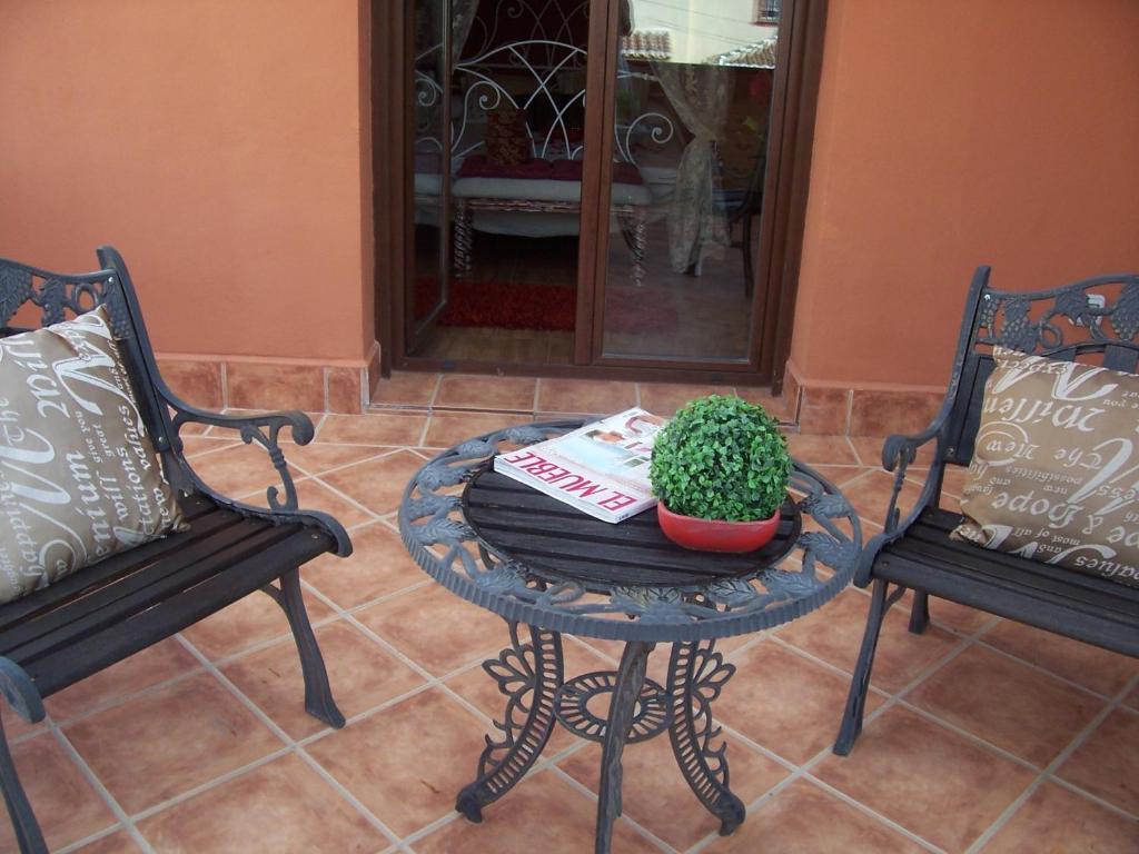 Laurel De La Reina Bed & Breakfast - Boutique La Zubia  Zimmer foto